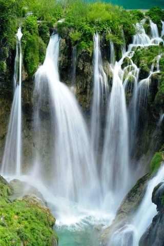 Waterfalls iPhone Wallpaper